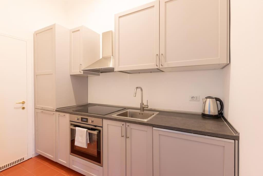 Elegante Bilocale Porta Genova - Mirable Pm Apartment Милано Екстериор снимка